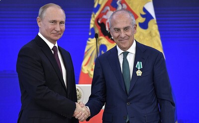Владимир Путин вручил государственную награду генеральному директору Enel Group Франческо Стараче