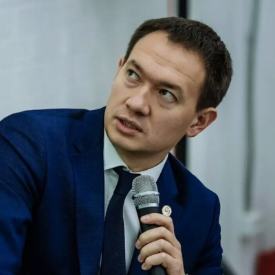 НАГУМАНОВ Тимур Дмитриевич